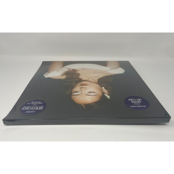 Laufey Bewitched The Goddess Edition Navy 2LP Double Vinyl SIGNED AUTO Art Card - Picture 4 of 8